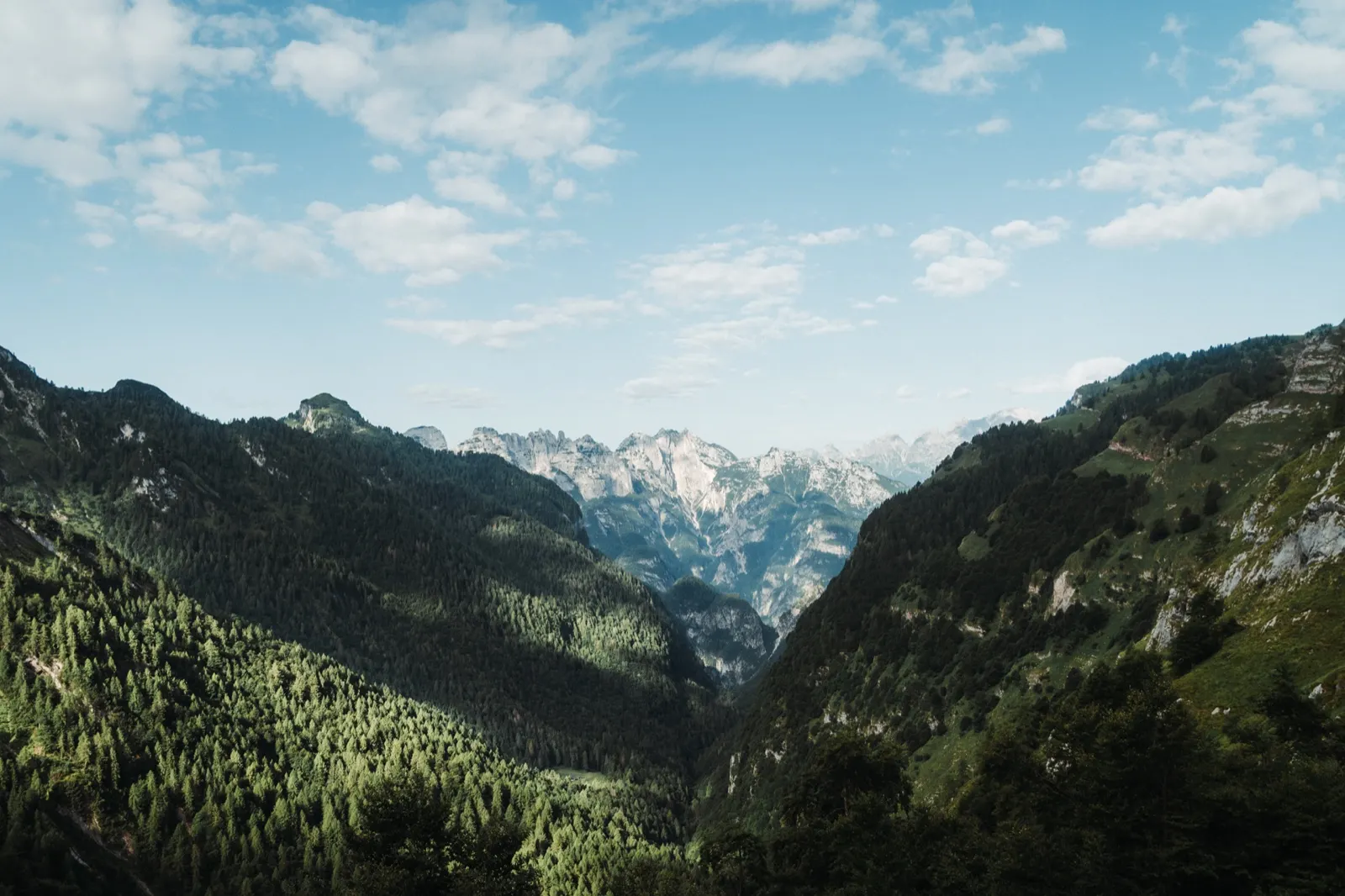 Dolomity v plné síle před návratem do civilizace panorama